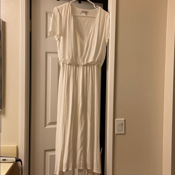 White Wayf Dress - Picture 2 of 2